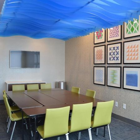 Holiday Inn Express & Suites - Charlotte Ne - University Area By Ihg Exterior photo