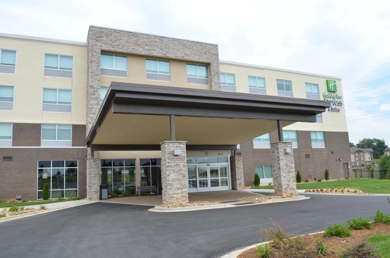 Holiday Inn Express & Suites - Charlotte Ne - University Area By Ihg Exterior photo