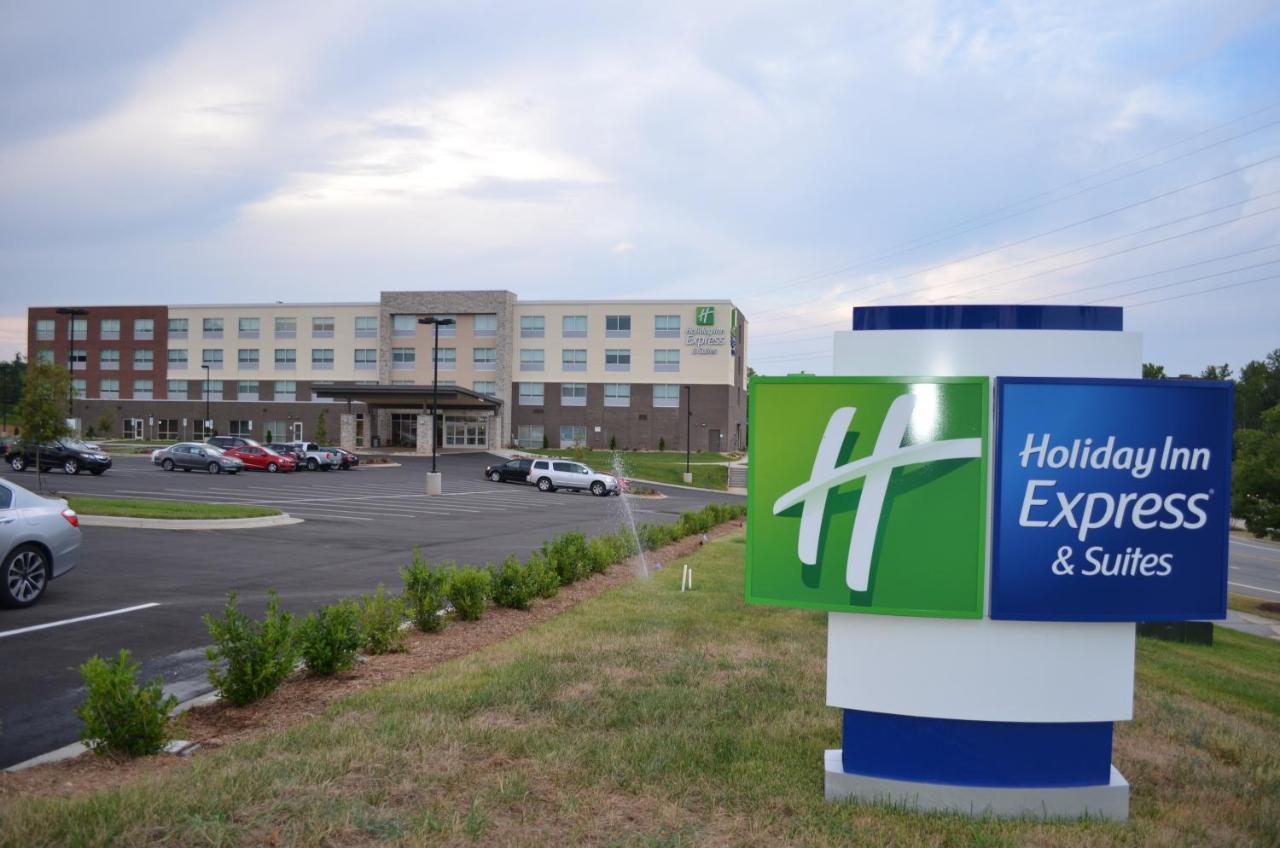 Holiday Inn Express & Suites - Charlotte Ne - University Area By Ihg Exterior photo
